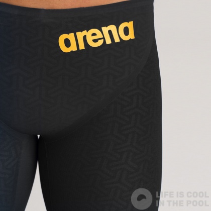 Arena Powerskin Carbon Glide Jammer Black/Gold | Swimaholic.eu Arena Powerskin Carbon Glide Jammer Black/Gold | Swimaholic.eu